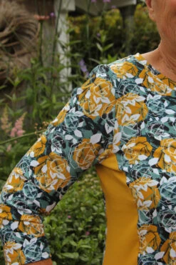 European Knit, Oeko-Tex French Terry, Geometric Roses Light Eucalypt/Light Ochre -Tailor Supplies Sales 2024 5435 2