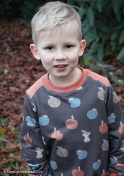 *REMNANT 139cm* European Knit, Oeko-Tex Lightweight French Terry Cosy, Apples Dark Charcoal -Tailor Supplies Sales 2024 5507 3