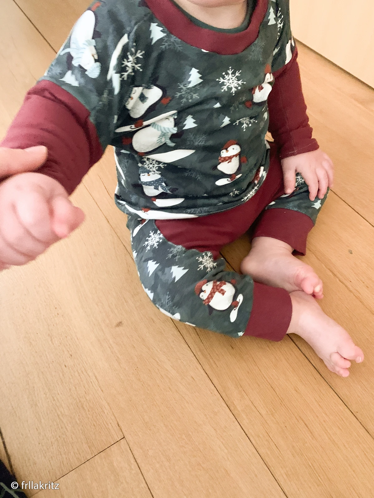 European Jogging Sweater Knit, Oeko-Tex, Penguins Blue 7 European Jogging Sweater Knit, Oeko-Tex, Penguins Blue - Image 7