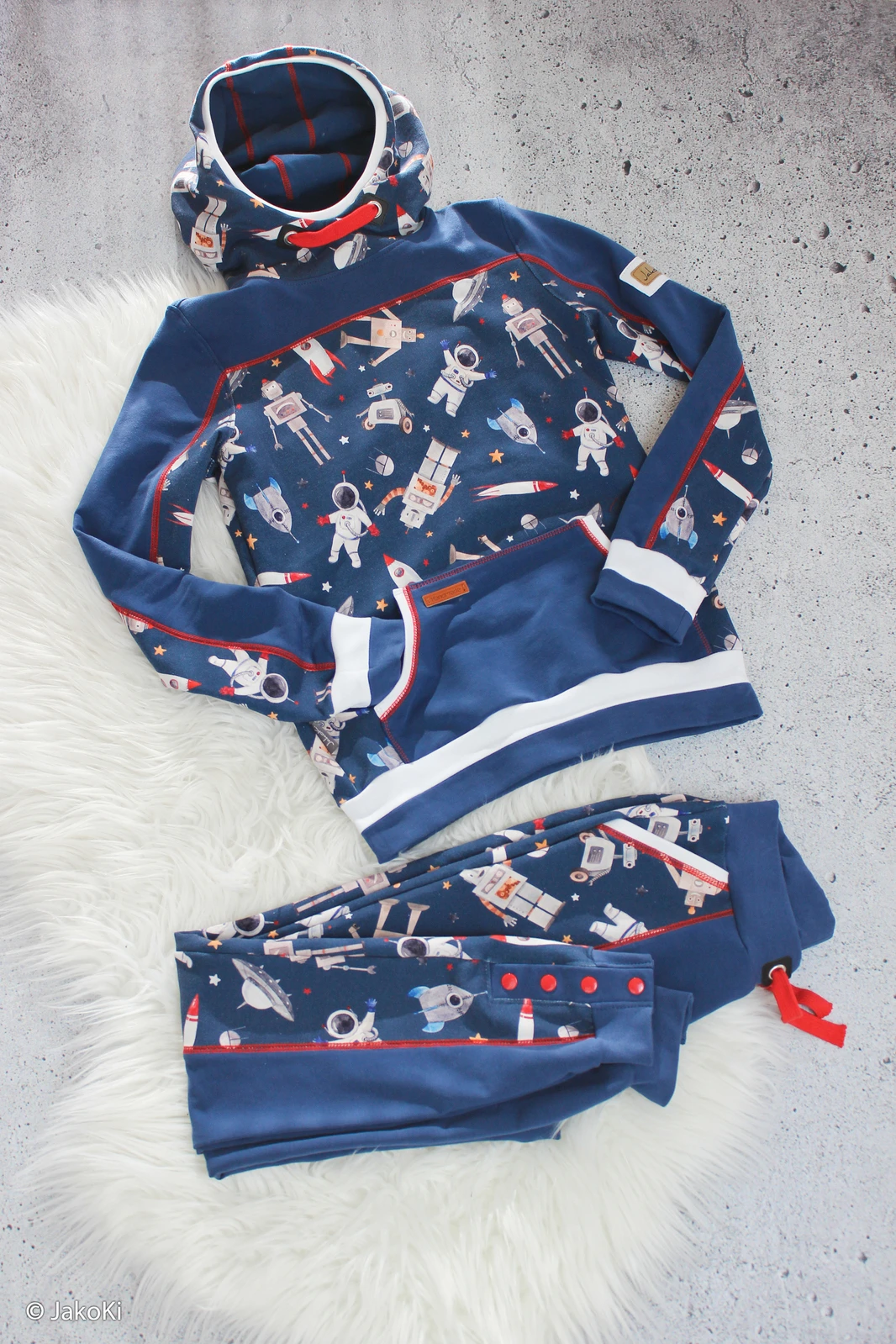 European Knit, Oeko-Tex French Terry, Astronauts & Robots Dark Navy 4 European Knit, Oeko-Tex French Terry, Astronauts & Robots Dark Navy - Image 4