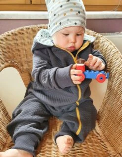 *REMNANT 92cm* European Quilted Knit, Oeko-Tex, Diamonds, Black -Tailor Supplies Sales 2024 8468 5