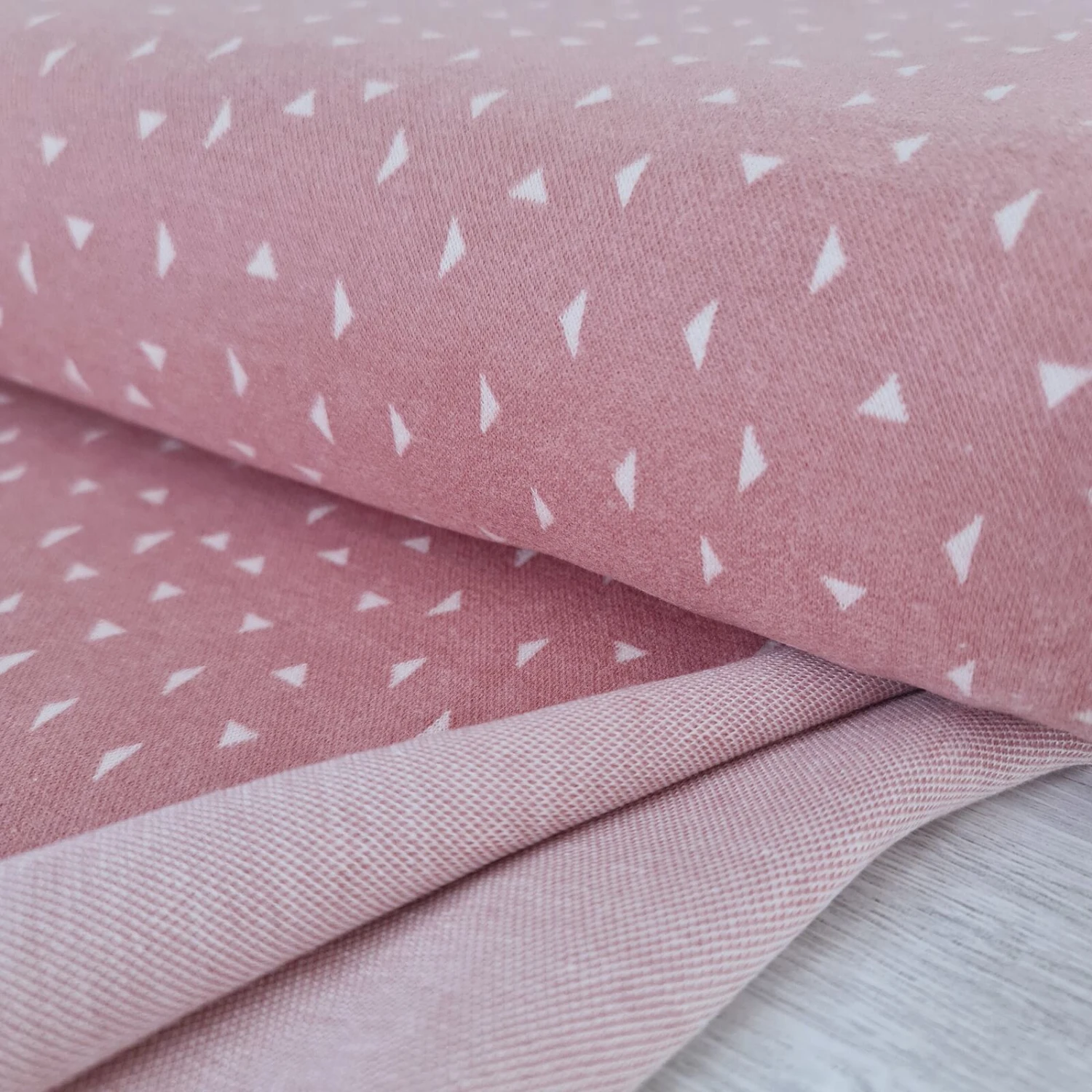 European Jacquard Knit, Oeko-Tex, Triangles Vintage Blush 2 European Jacquard Knit, Oeko-Tex, Triangles Vintage Blush - Image 2