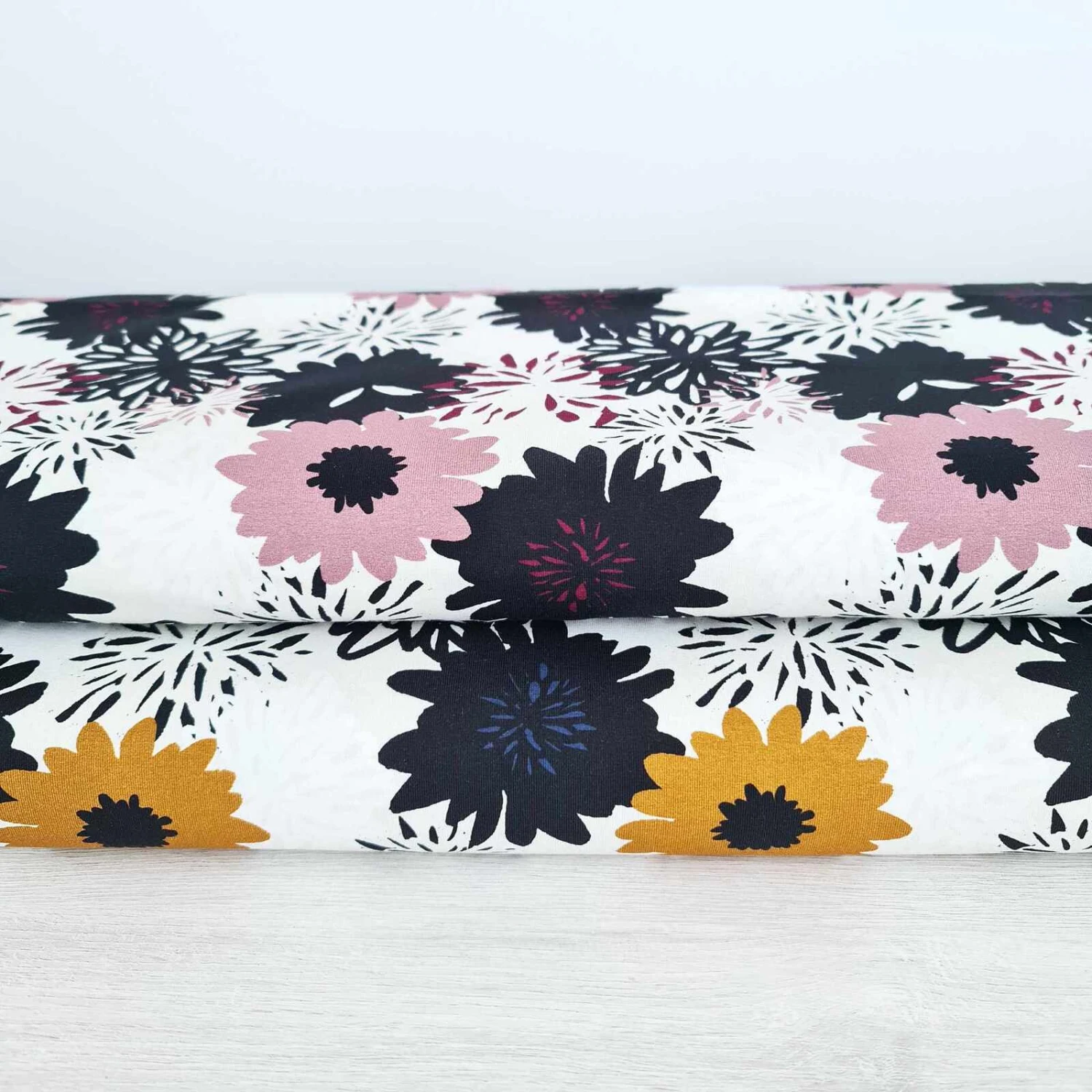 European Cotton Elastane Jersey, Oeko-Tex, Flowering Blooms Rose 3 European Cotton Elastane Jersey, Oeko-Tex, Flowering Blooms Rose - Image 3