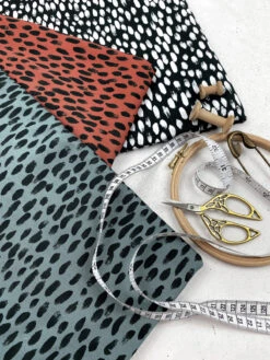 *BUNDLE 2 PIECE* European Modal Blend French Terry Knit, Brush Black & Dark Coral & Dark Coral Chunky Ribbed Ribbing -Tailor Supplies Sales 2024 8952 2