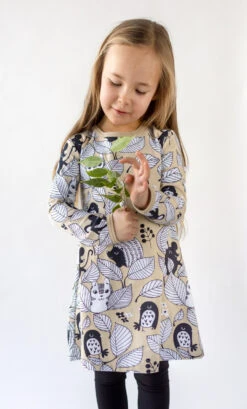 PaaPii Design, GOTS Organic Jersey, Playful Leaves Latte -Tailor Supplies Sales 2024 8991 2