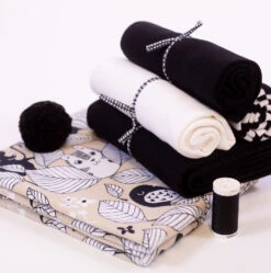 PaaPii Design, GOTS Organic Jersey, Playful Leaves Latte -Tailor Supplies Sales 2024 8991 3