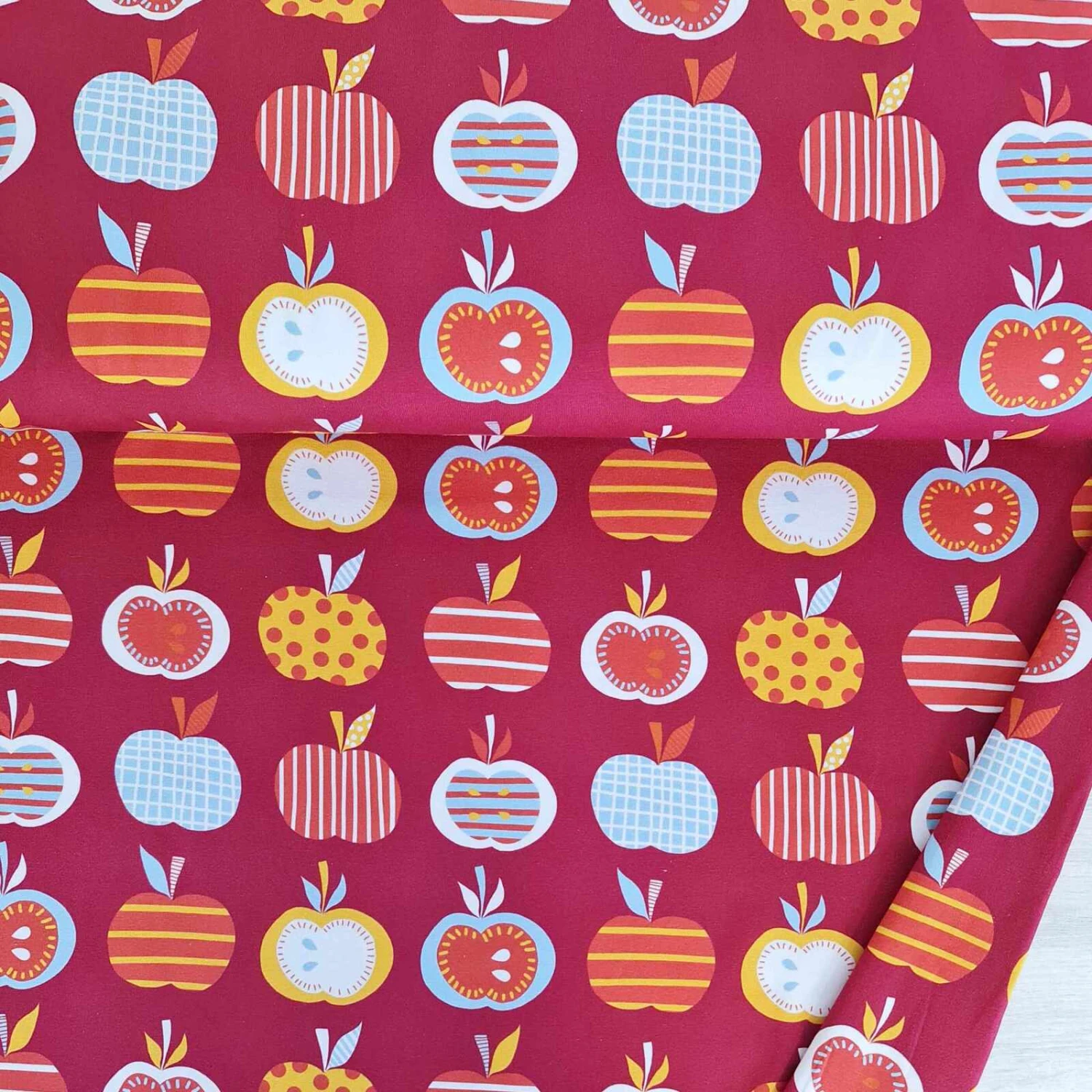 European Cotton Elastane Jersey, GOTS Organic, Scandi Apples 1 European Cotton Elastane Jersey, GOTS Organic, Scandi Apples